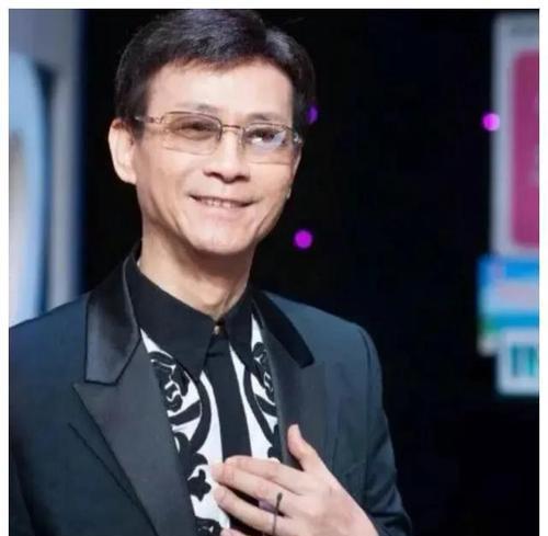 郑少秋_郑少秋经典歌曲_郑少秋的电视剧